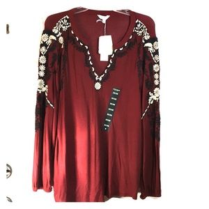 NWT Embroidered Lucky Brand Knit top 2X